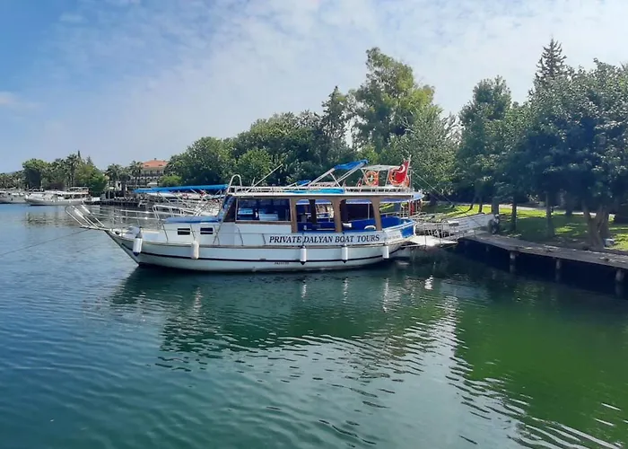 船上ホテル Dalyan Boat Tours *